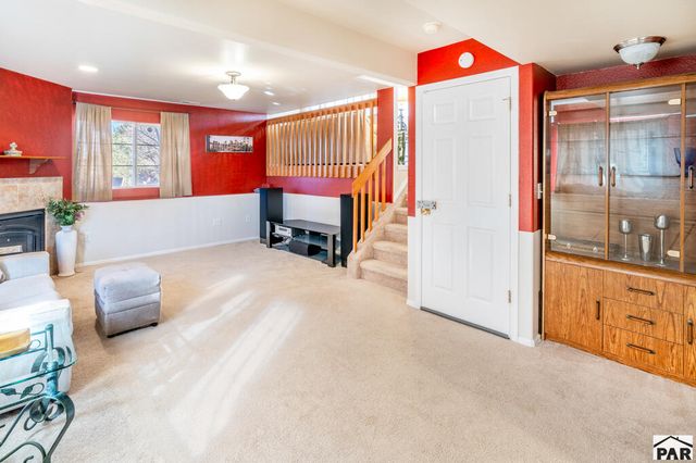 664 S Song Sparrow Dr, Pueblo, CO 81007