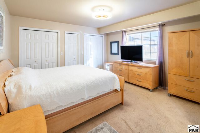 664 S Song Sparrow Dr, Pueblo, CO 81007