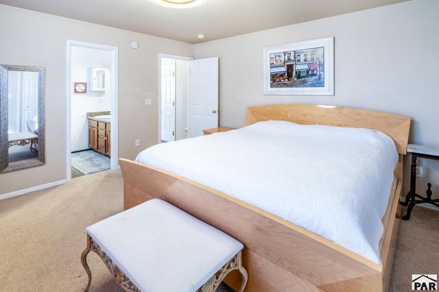 664 S Song Sparrow Dr, Pueblo, CO 81007