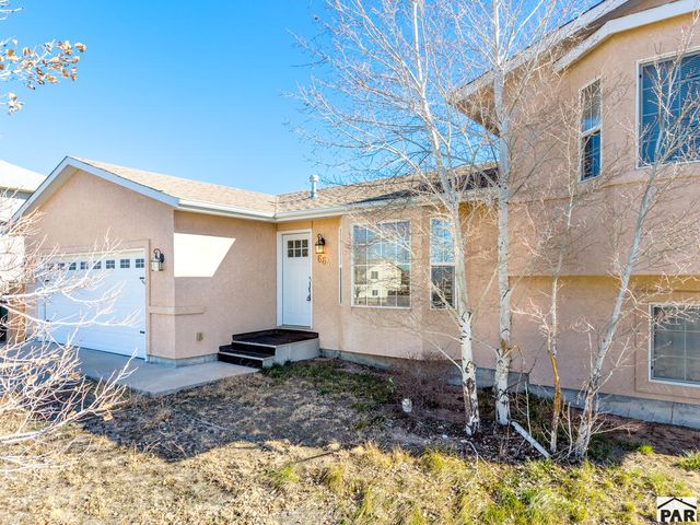 664 S Song Sparrow Dr, Pueblo, CO 81007