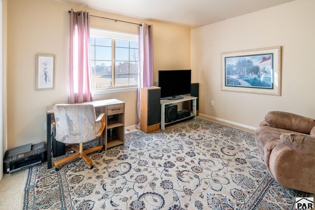 664 S Song Sparrow Dr, Pueblo, CO 81007