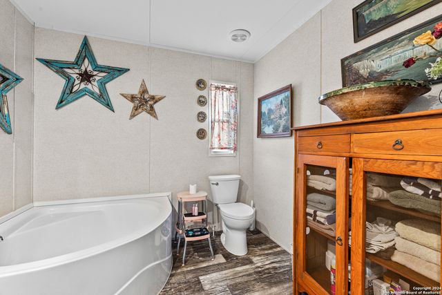 141 County Road 459, Hondo, TX 78861