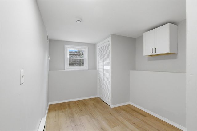 16 Bagley Rd, Holbrook, MA 02343