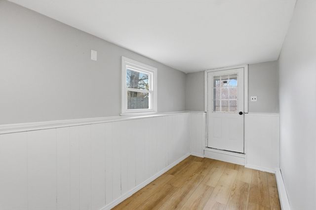 16 Bagley Rd, Holbrook, MA 02343