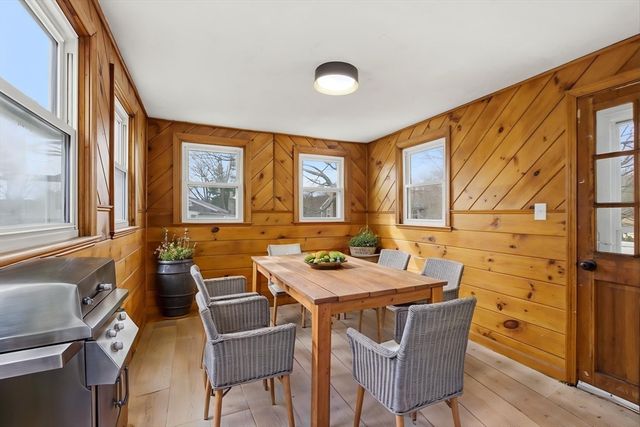 16 Bagley Rd, Holbrook, MA 02343