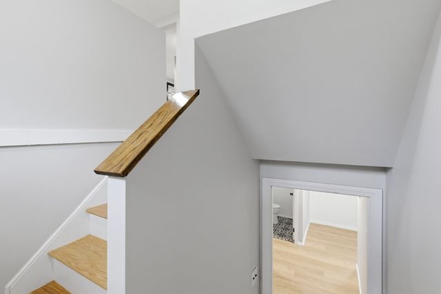 16 Bagley Rd, Holbrook, MA 02343