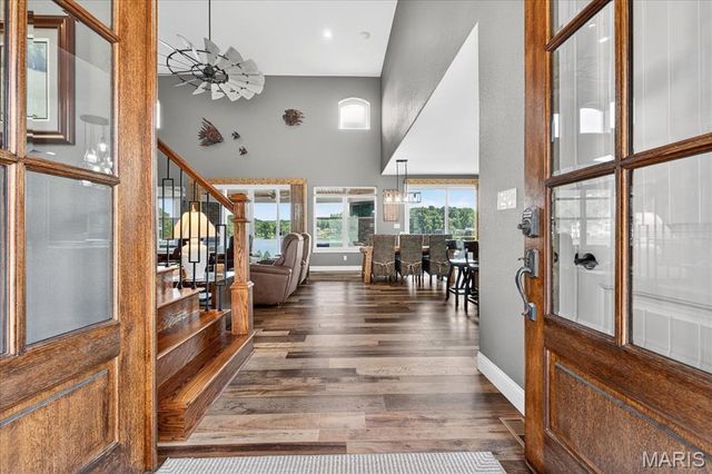 6020 N Lakeshore Drive, Hillsboro, MO 63050