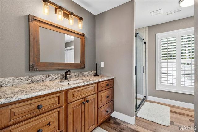 6020 N Lakeshore Drive, Hillsboro, MO 63050