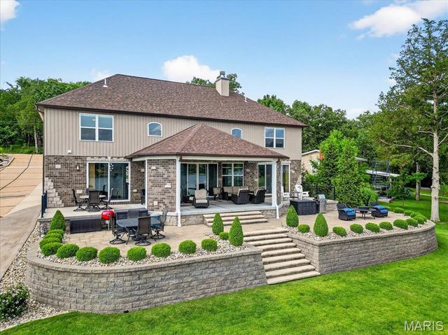 6020 N Lakeshore Drive, Hillsboro, MO 63050