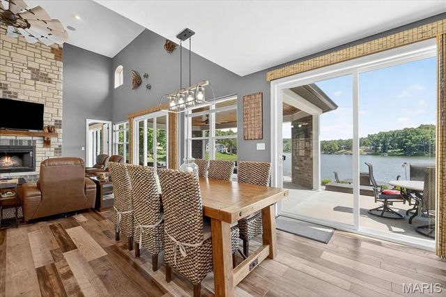 6020 N Lakeshore Drive, Hillsboro, MO 63050