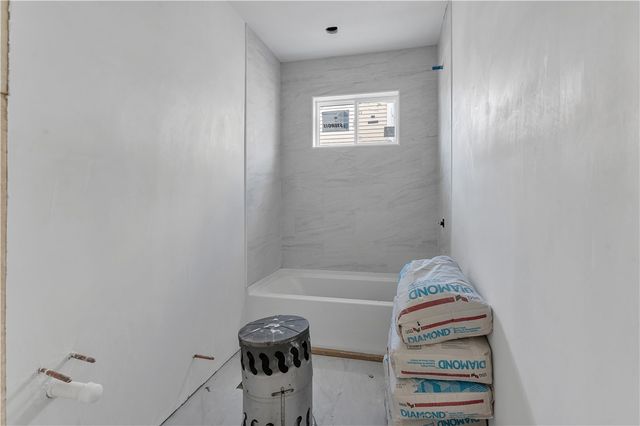 86 Lynch Street, Providence, RI 02908