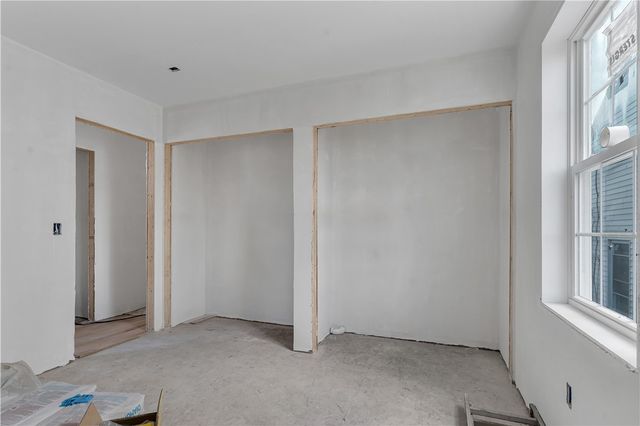 86 Lynch Street, Providence, RI 02908