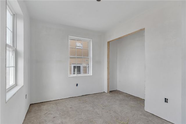 86 Lynch Street, Providence, RI 02908