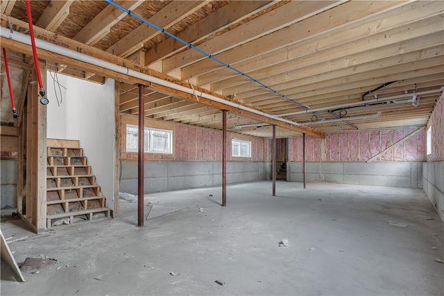 86 Lynch Street, Providence, RI 02908