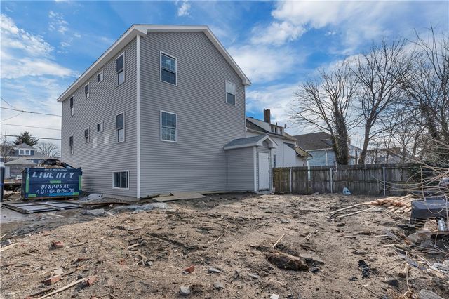 86 Lynch Street, Providence, RI 02908