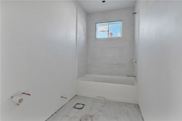 86 Lynch Street, Providence, RI 02908