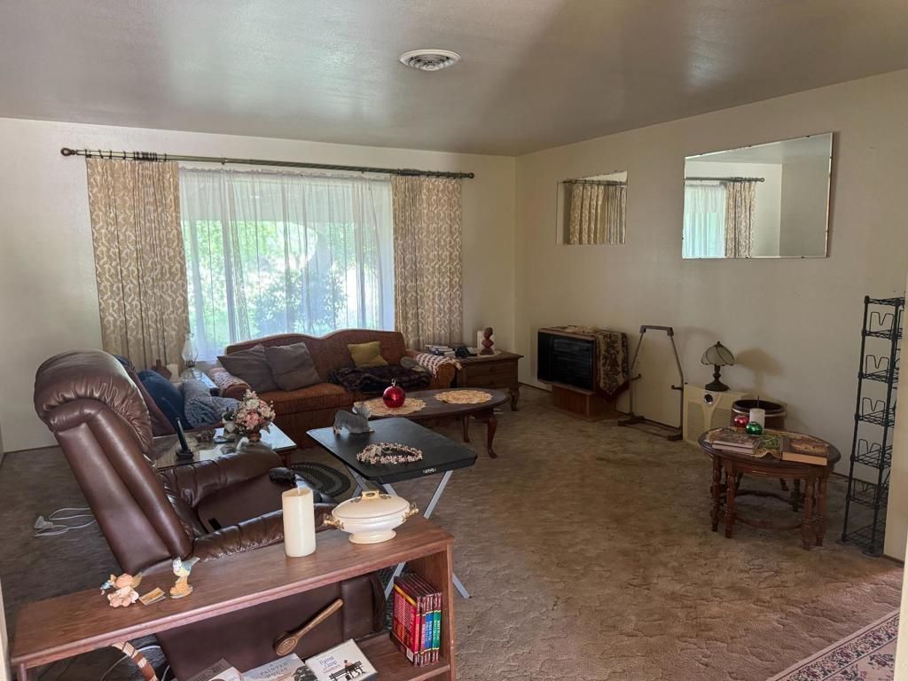Image 3 of property listing at 678 Little Avenue, Gridley, CA 95948