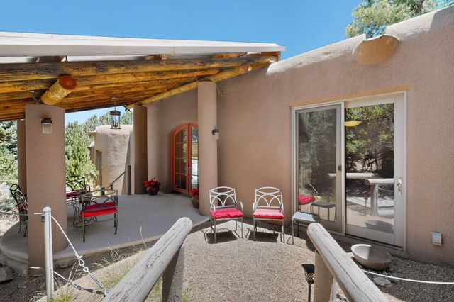 1404 Tesuque Creek Road, Santa Fe, NM 87501