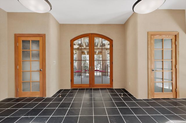 1404 Tesuque Creek Road, Santa Fe, NM 87501