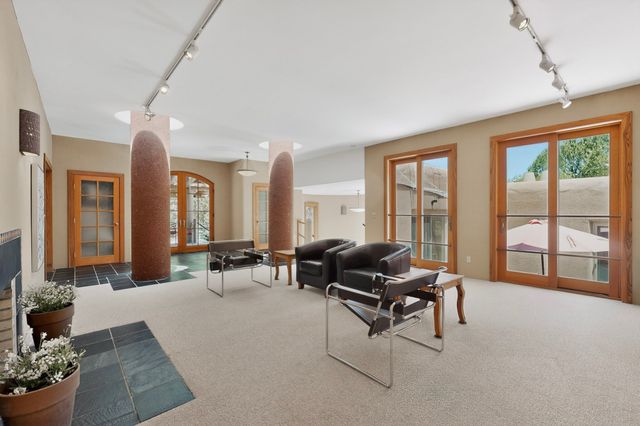 1404 Tesuque Creek Road, Santa Fe, NM 87501