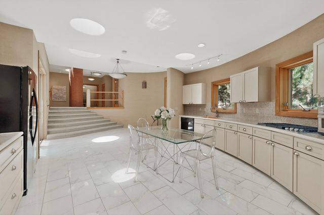 1404 Tesuque Creek Road, Santa Fe, NM 87501