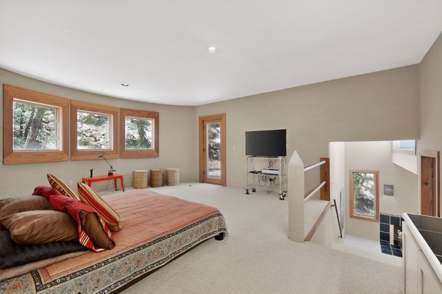 1404 Tesuque Creek Road, Santa Fe, NM 87501