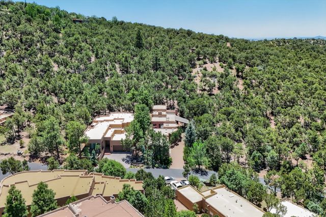 1404 Tesuque Creek Road, Santa Fe, NM 87501