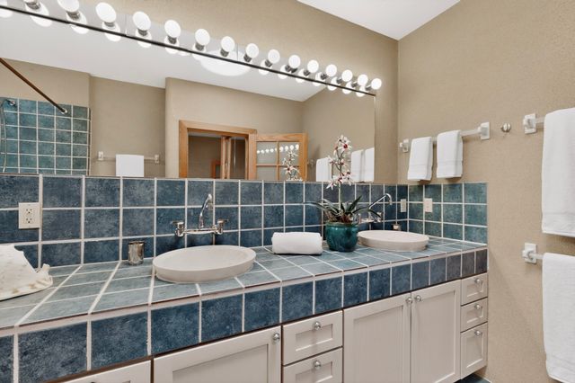 1404 Tesuque Creek Road, Santa Fe, NM 87501