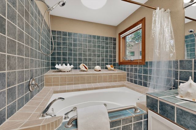 1404 Tesuque Creek Road, Santa Fe, NM 87501