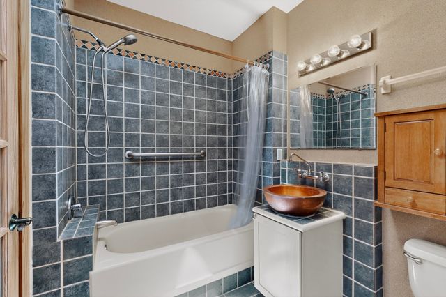 1404 Tesuque Creek Road, Santa Fe, NM 87501