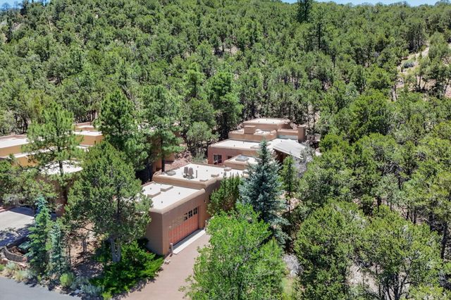 1404 Tesuque Creek Road, Santa Fe, NM 87501