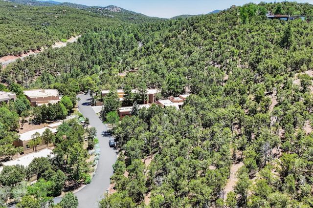 1404 Tesuque Creek Road, Santa Fe, NM 87501