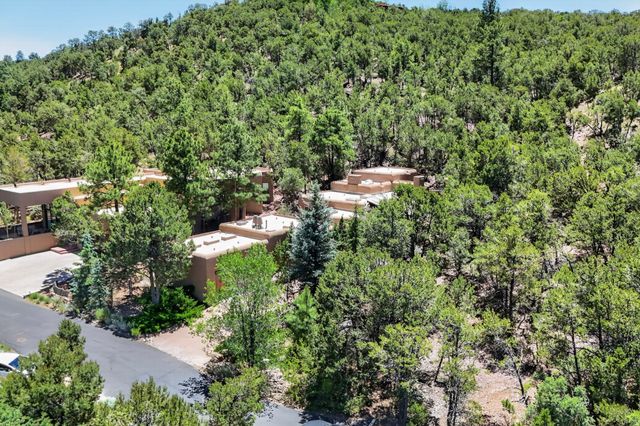 1404 Tesuque Creek Road, Santa Fe, NM 87501