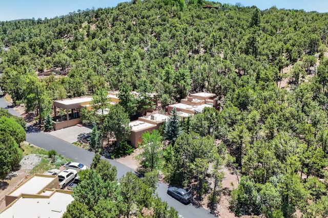 1404 Tesuque Creek Road, Santa Fe, NM 87501