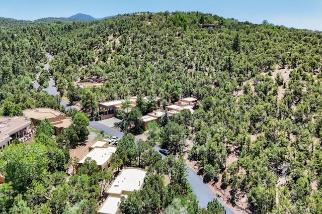 1404 Tesuque Creek Road, Santa Fe, NM 87501