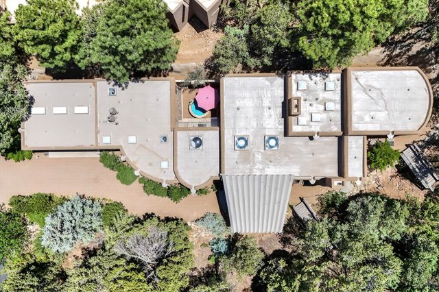 1404 Tesuque Creek Road, Santa Fe, NM 87501