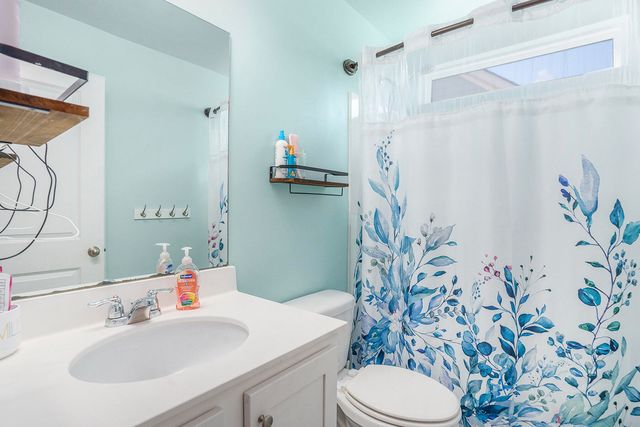 488 Oak View Way Way, Summerville, SC 29483