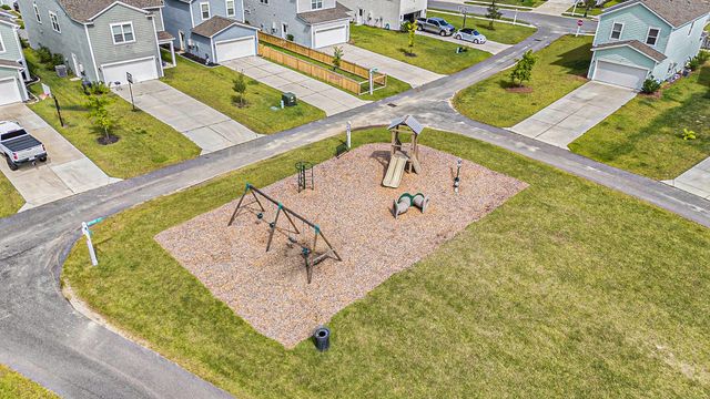 488 Oak View Way Way, Summerville, SC 29483