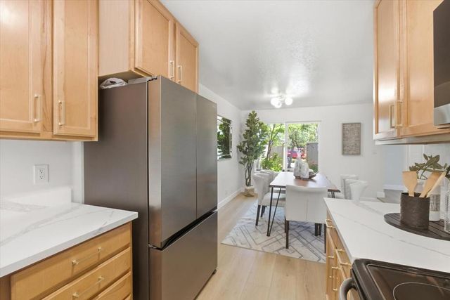 10157 Camberley Lane, Cupertino, CA 95014