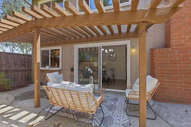 10157 Camberley Lane, Cupertino, CA 95014