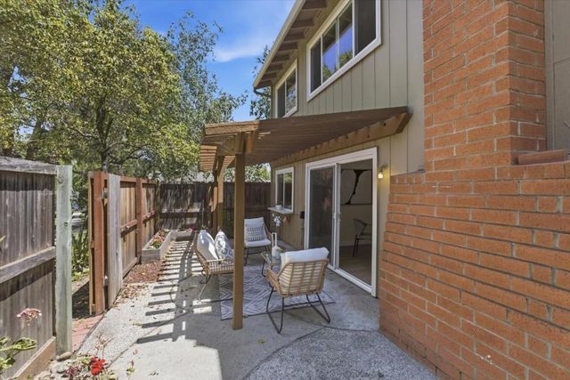 10157 Camberley Lane, Cupertino, CA 95014