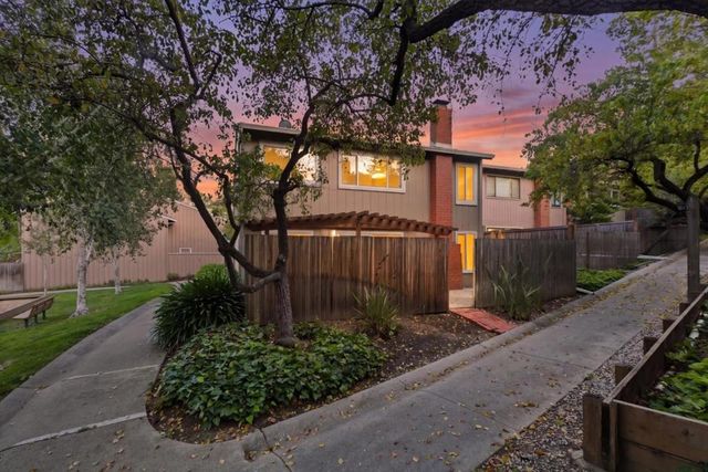 10157 Camberley Lane, Cupertino, CA 95014