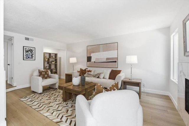 10157 Camberley Lane, Cupertino, CA 95014