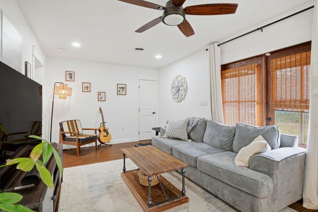 205 NW Baker Avenue, Fort Walton Beach, FL 32548