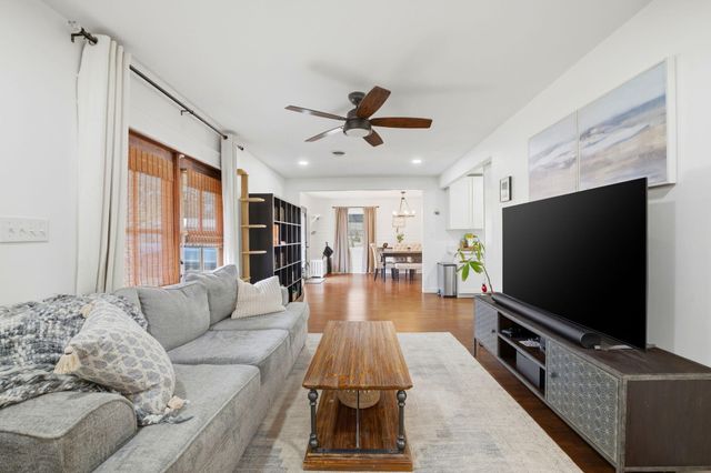 205 NW Baker Avenue, Fort Walton Beach, FL 32548