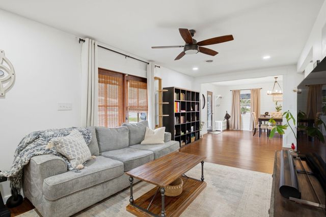 205 NW Baker Avenue, Fort Walton Beach, FL 32548