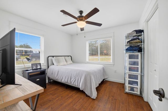 205 NW Baker Avenue, Fort Walton Beach, FL 32548