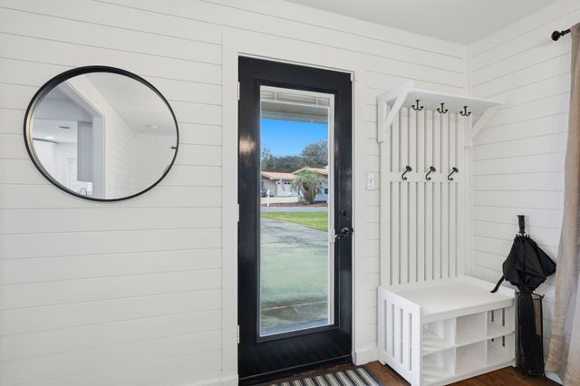 205 NW Baker Avenue, Fort Walton Beach, FL 32548