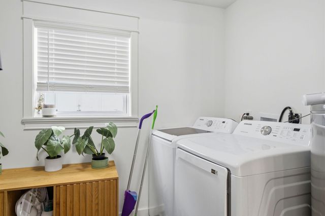 205 NW Baker Avenue, Fort Walton Beach, FL 32548