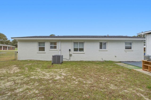 205 NW Baker Avenue, Fort Walton Beach, FL 32548